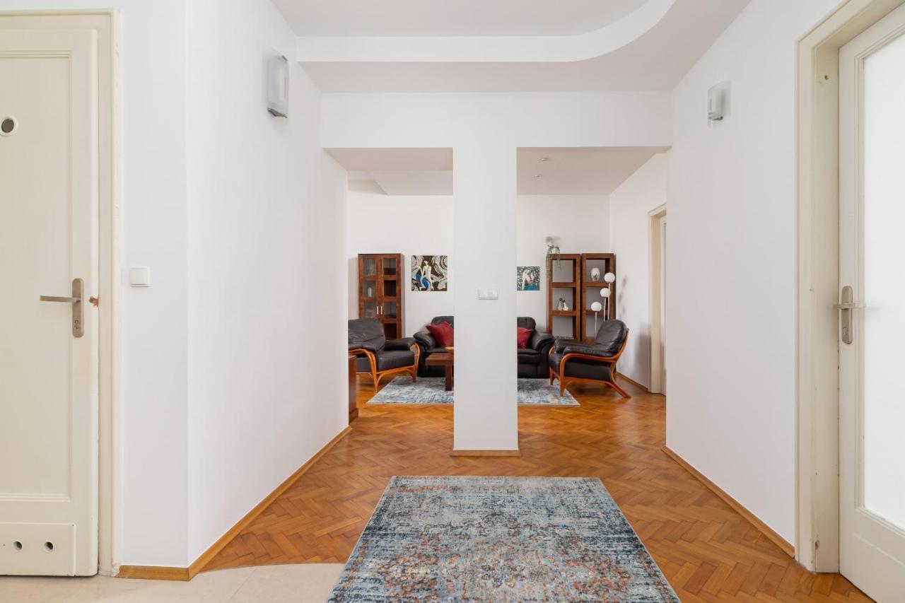 Slowacki Avenue Family By Renters Apartament Kraków