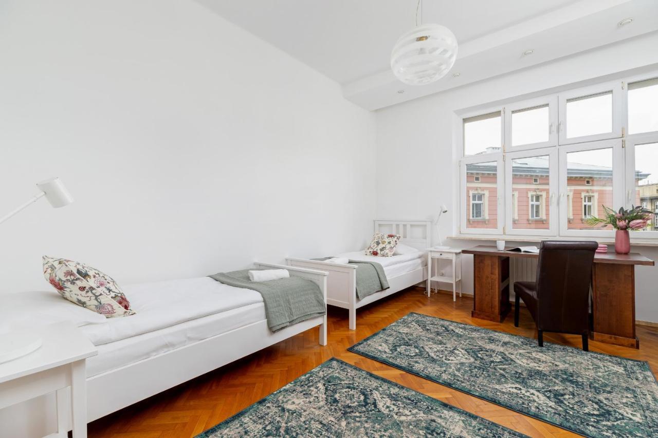 Slowacki Avenue Family By Renters Kraków