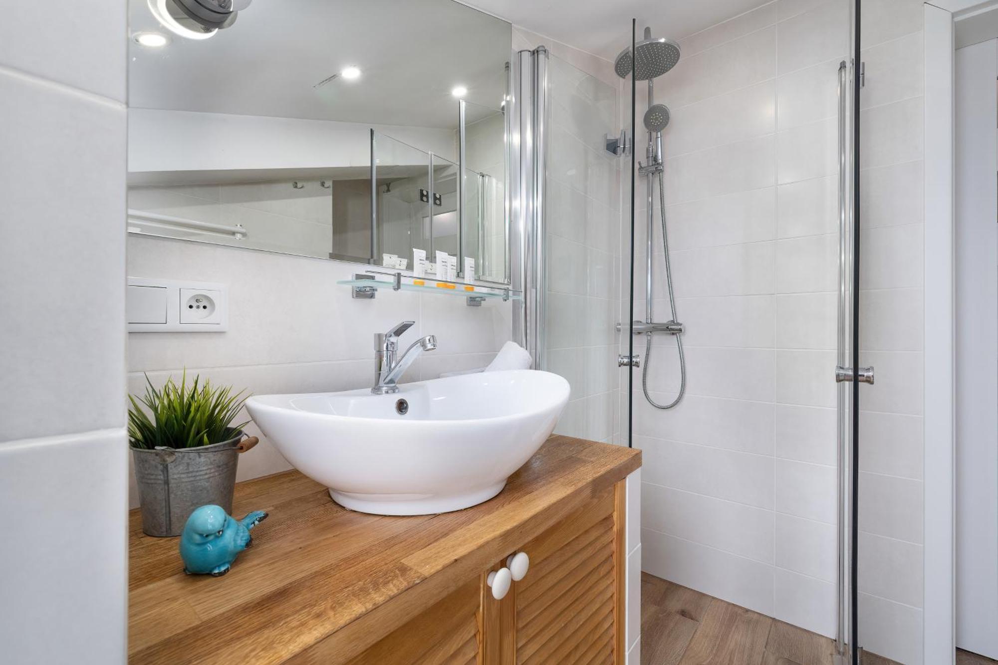 Slowacki Avenue Family By Renters Apartament *